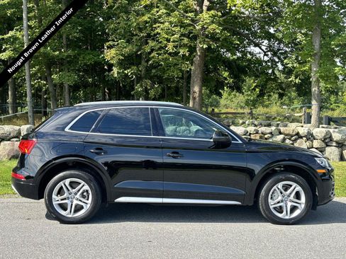 Used 2019 Audi Q5 2.0T Premium w/ Convenience Package AWD/4WD image 2