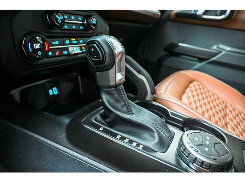 Used 2024 Ford Bronco Outer Banks AWD/4WD image 58