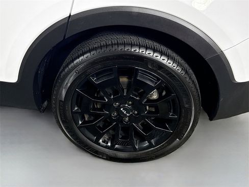 Used 2022 Kia Telluride EX w/ EX Premium Package image 38