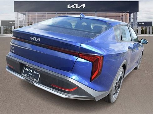 New 2025 Kia K4 EX image 3