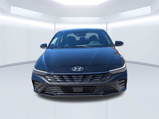 Certified 2026 Hyundai Elantra SEL Sport Premium FWD image 11