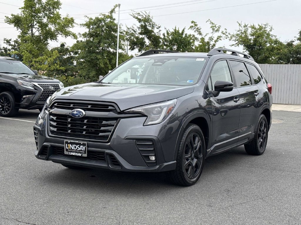 Used 2023 Subaru Ascent Onyx Edition AWD/4WD image 6