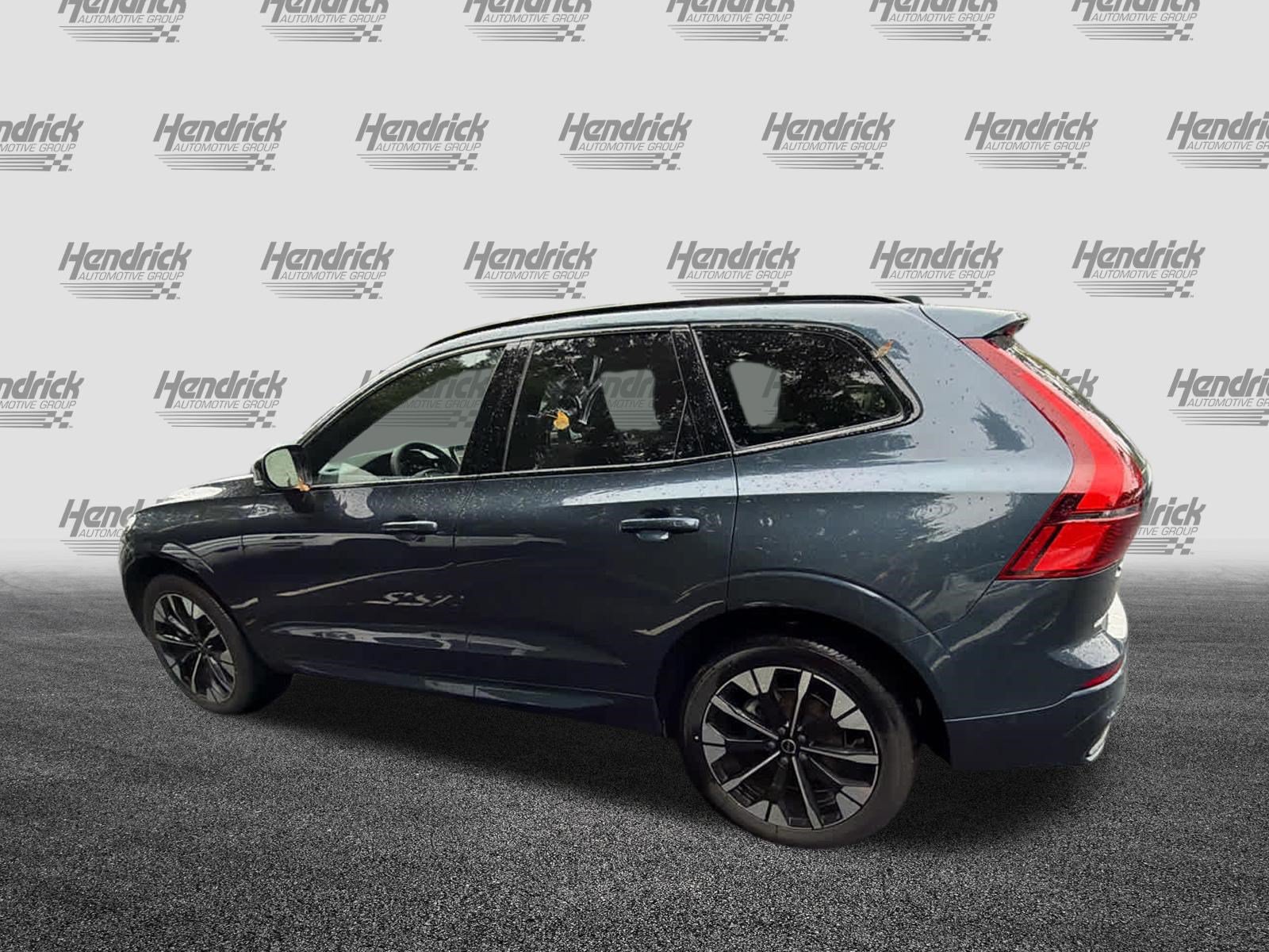 Used 2026 Volvo XC60 B5 Plus AWD/4WD image 11