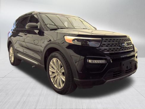 Used 2020 Ford Explorer Limited AWD/4WD image 4