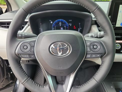 New 2026 Toyota Corolla Cross LE FWD image 18