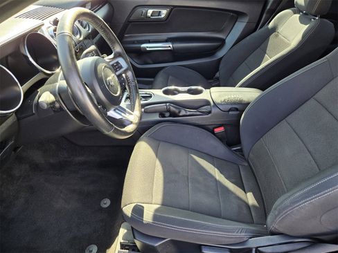 Used 2015 Ford Mustang Coupe image 11