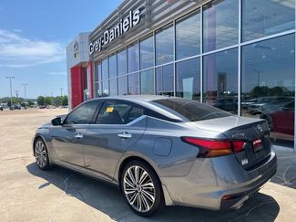 Used 2024 Nissan Altima 2.5 SL FWD video 2
