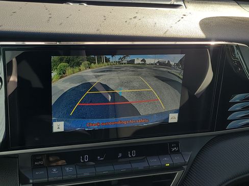 Used 2026 Toyota Camry SE w/ Multimedia Upgrade Package FWD image 23