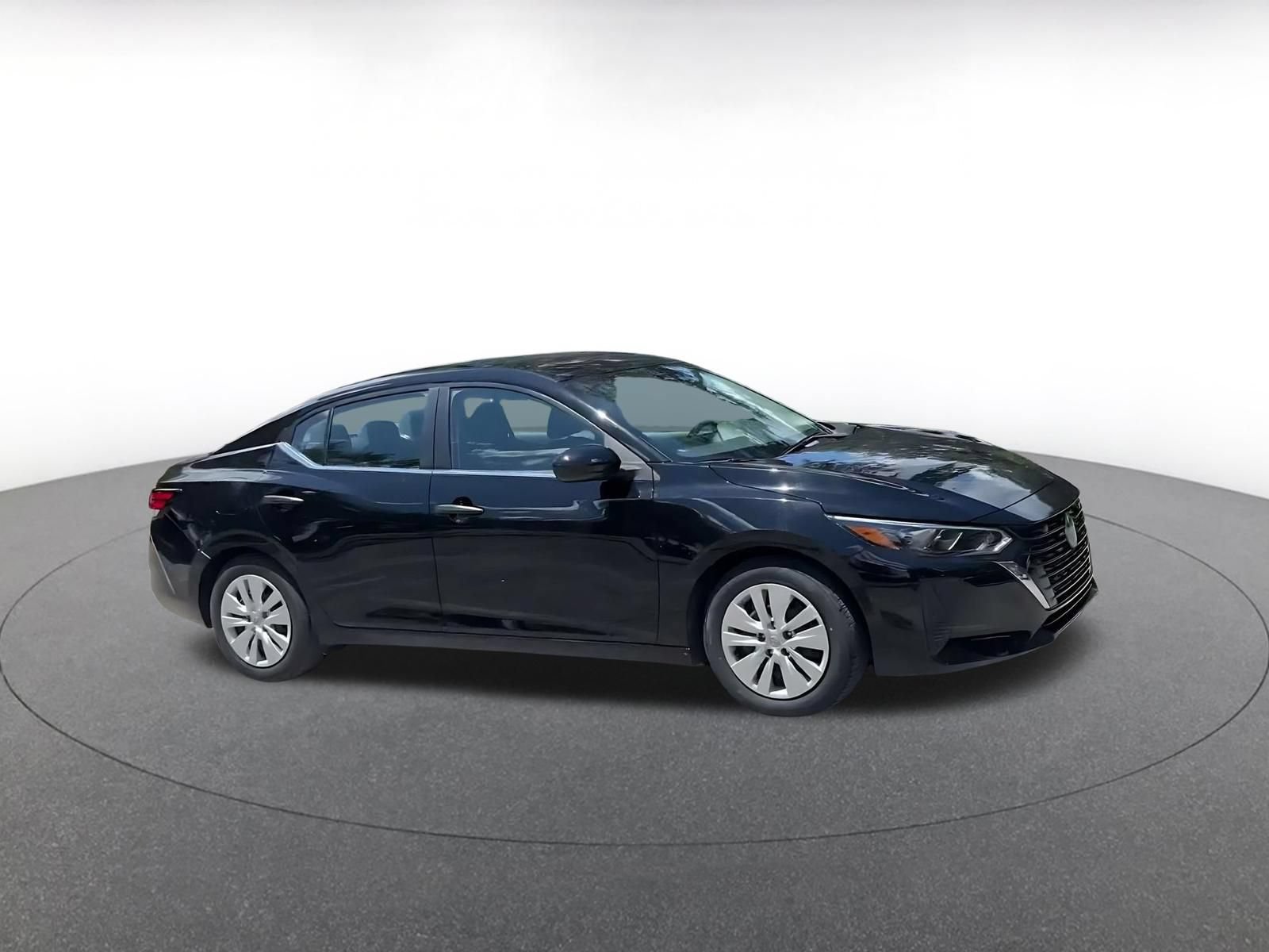 Used 2025 Nissan Sentra S FWD image 2