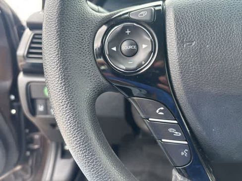 Used 2016 Honda Accord LX image 11