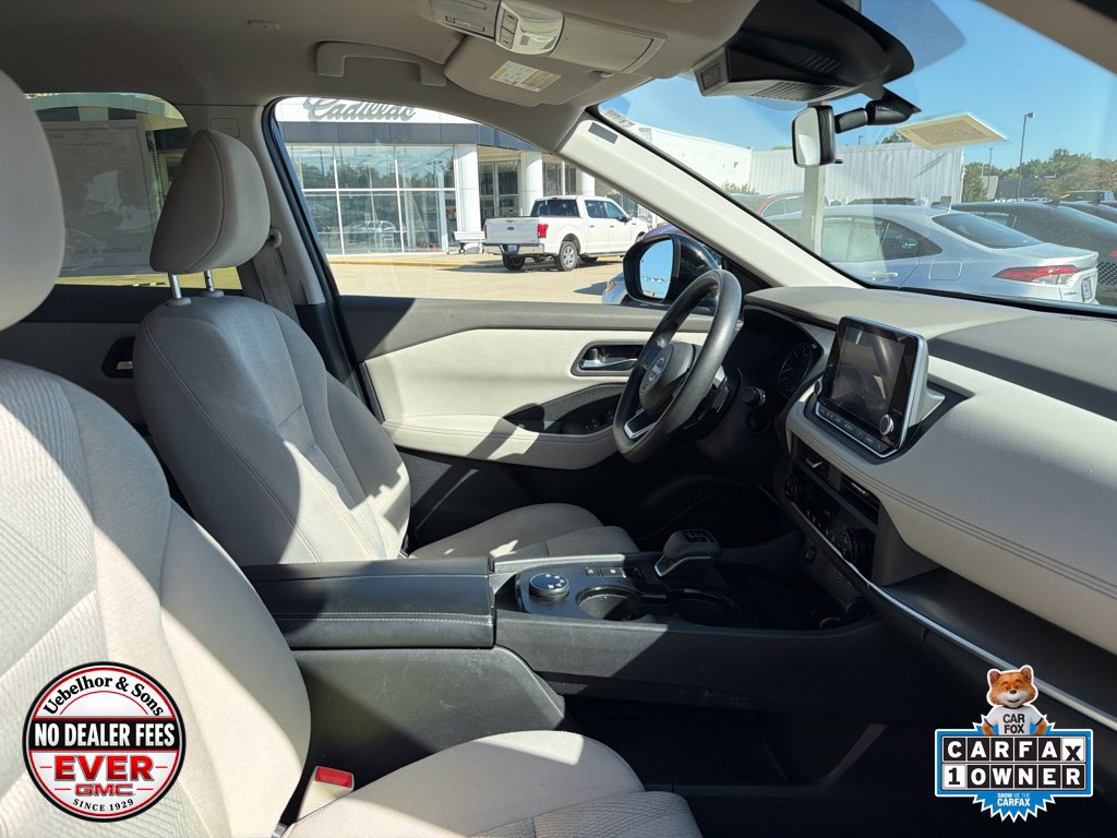 Used 2024 Nissan Rogue SV AWD/4WD image 2