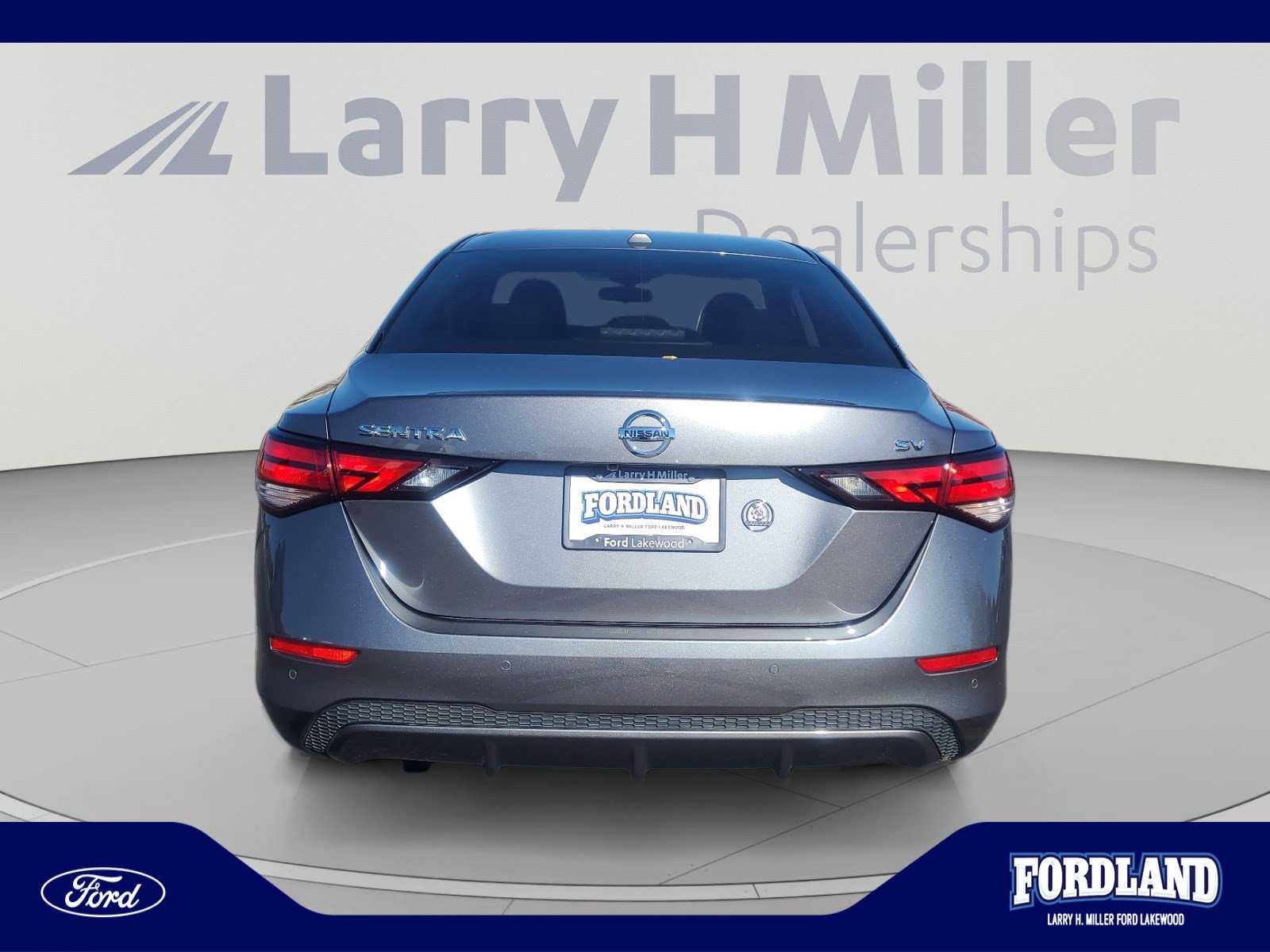 Used 2023 Nissan Sentra SV w/ All-Weather Package FWD image 4
