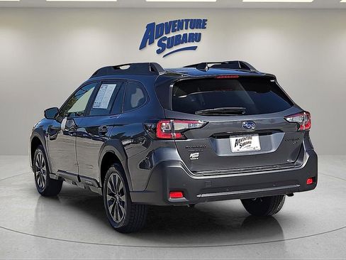 Certified 2025 Subaru Outback Onyx Edition XT image 5