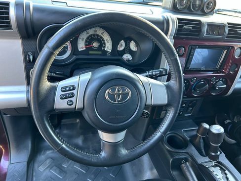 Used 2007 Toyota FJ Cruiser 4WD image 42