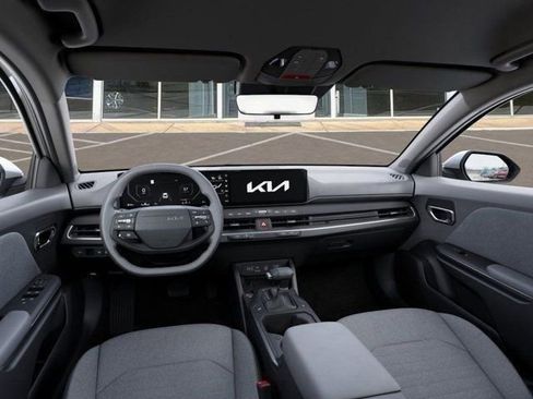 New 2025 Kia K4 EX image 14