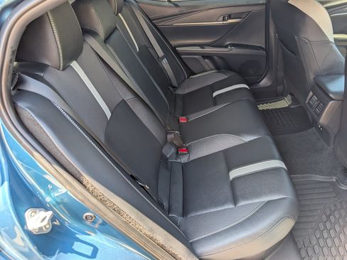 Used 2026 Toyota Camry SE FWD image 5