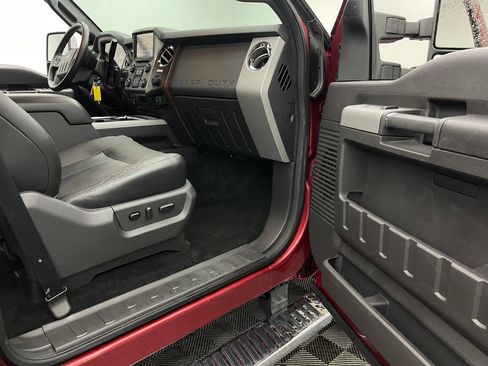 Used 2015 Ford F250 Lariat w/ Chrome Package AWD/4WD image 32