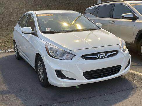 Used 2014 Hyundai Accent GLS image 1