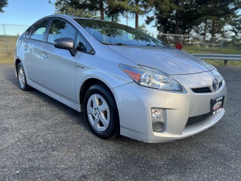 Used 2010 Toyota Prius FWD image 3