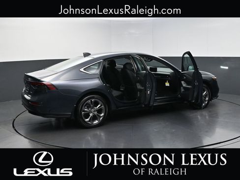 Used 2023 Honda Accord EX-L image 31