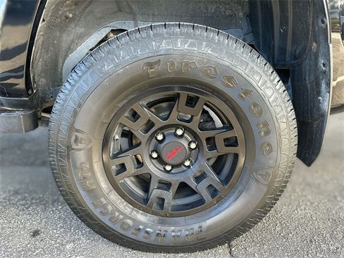 Used 2021 Toyota 4Runner Venture image 10