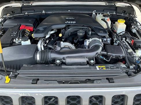Used 2020 Jeep Gladiator Rubicon AWD/4WD image 31