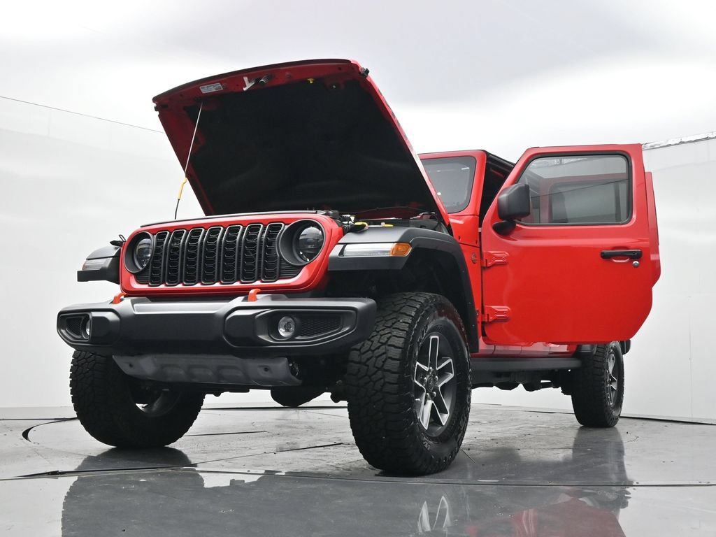 Used 2024 Jeep Gladiator Mojave AWD/4WD image 36