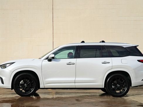 Used 2024 Lexus TX 350 FWD w/ Cold Weather Package image 9