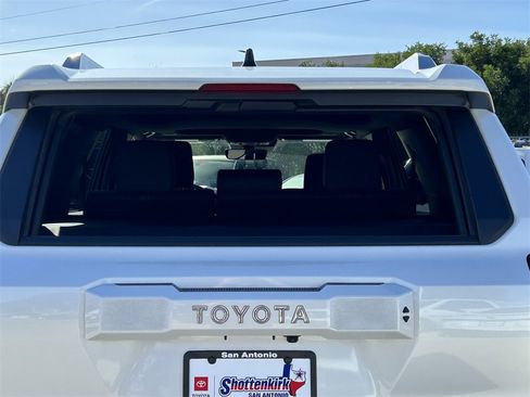 Used 2025 Toyota 4Runner Limited image 17