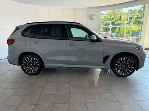 New 2026 BMW X5 xDrive50e w/ Executive Package AWD/4WD image 8