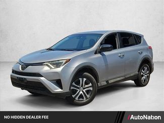 Used 2018 Toyota RAV4 LE FWD video 1