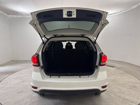 Used 2019 Dodge Journey SE w/ Connectivity Group FWD image 23