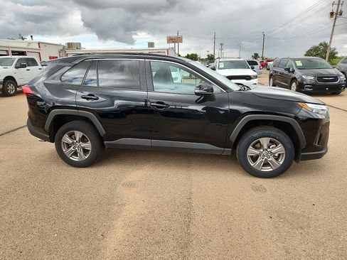 Used 2024 Toyota RAV4 XLE image 5