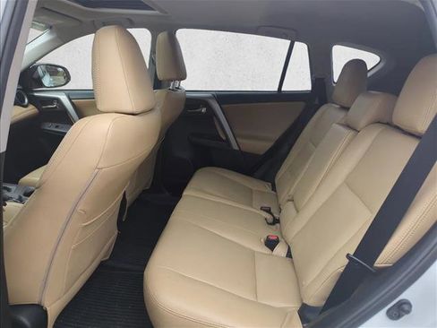 Used 2018 Toyota RAV4 XLE image 19