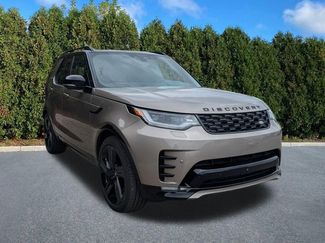 Used 2025 Land Rover Discovery Dynamic SE video 3