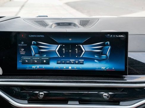 Certified 2025 BMW X7 M60i image 13