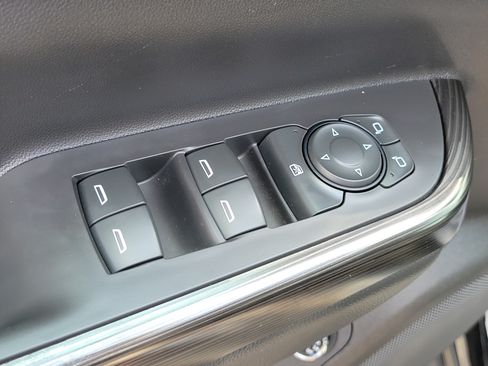 Used 2018 GMC Acadia SLT FWD image 19