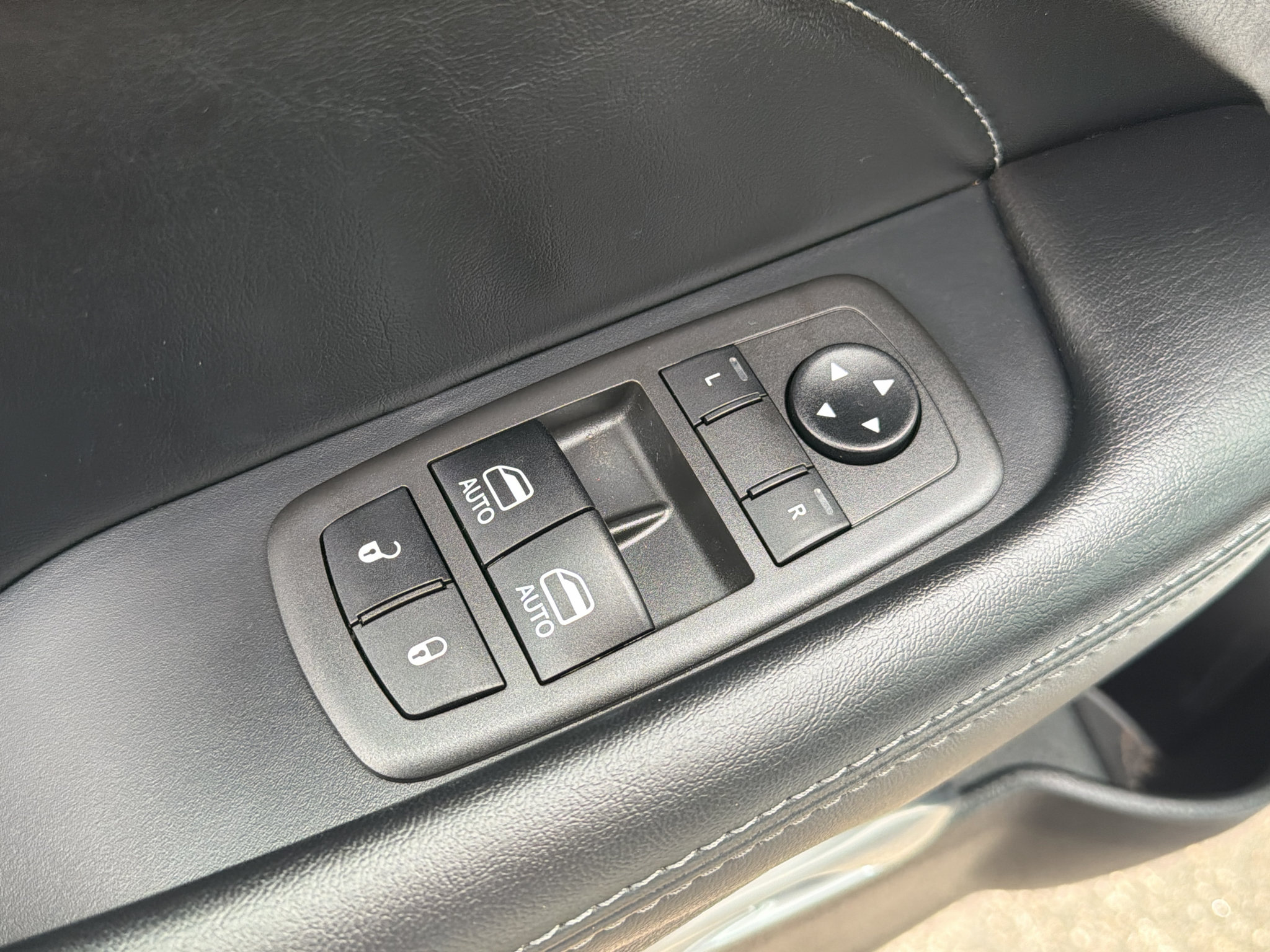 Used 2021 Dodge Challenger R/T Scat Pack RWD image 12