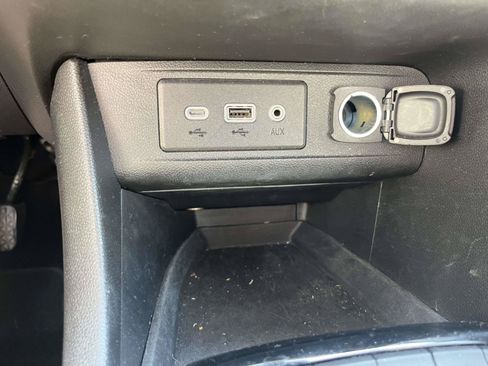 Used 2021 Buick Encore GX Preferred FWD image 19