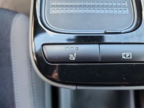 New 2025 Hyundai Ioniq 5 SE image 22