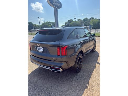 Used 2023 Kia Sorento SX AWD/4WD image 5