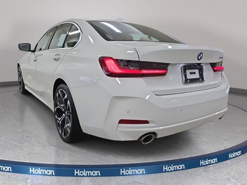 Used 2025 BMW 330i Sedan w/ Convenience Package image 9