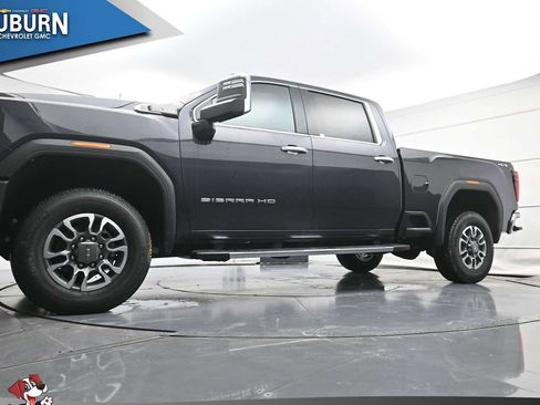 New 2026 GMC Sierra 2500 SLT image 17