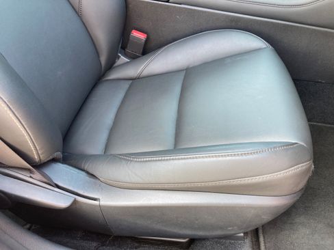 Used 2021 MAZDA MAZDA3 s FWD image 12