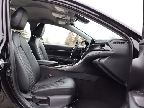 Used 2022 Toyota Camry SE image 20