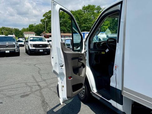 Used 2020 Ford Transit 350 RWD image 13