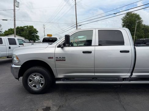 Used 2018 RAM 2500 Tradesman w/ Chrome Appearance Group AWD/4WD image 64