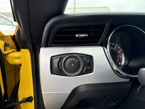 Used 2017 Ford Mustang GT Premium RWD image 20