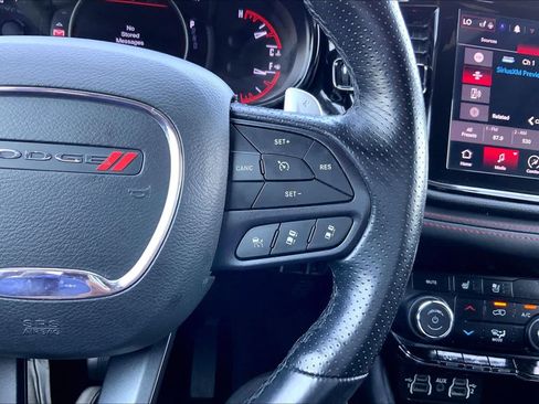 Used 2024 Dodge Durango GT RWD image 25