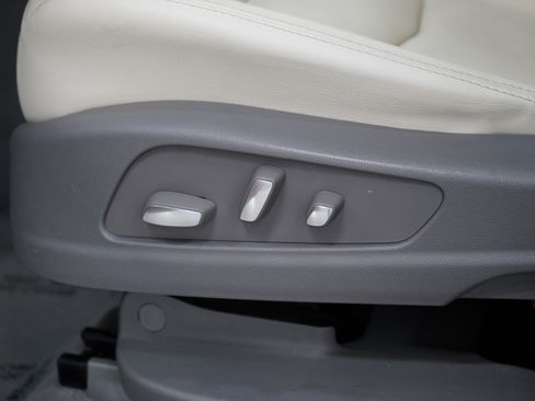 Used 2021 Cadillac XT5 Premium Luxury image 33